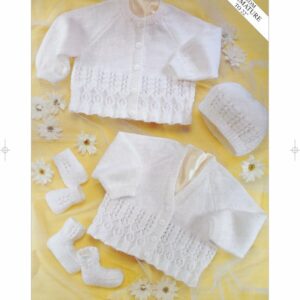 Sirdar Knitting Pattern - Snuggly 4 Ply, Shawls 3930